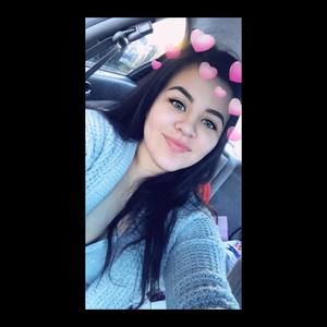 Meet your Posher, Adela